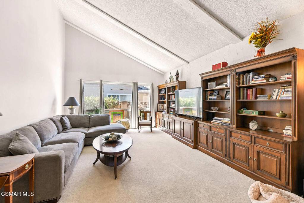 Simi Valley, CA 93063,2238 Connell AVE