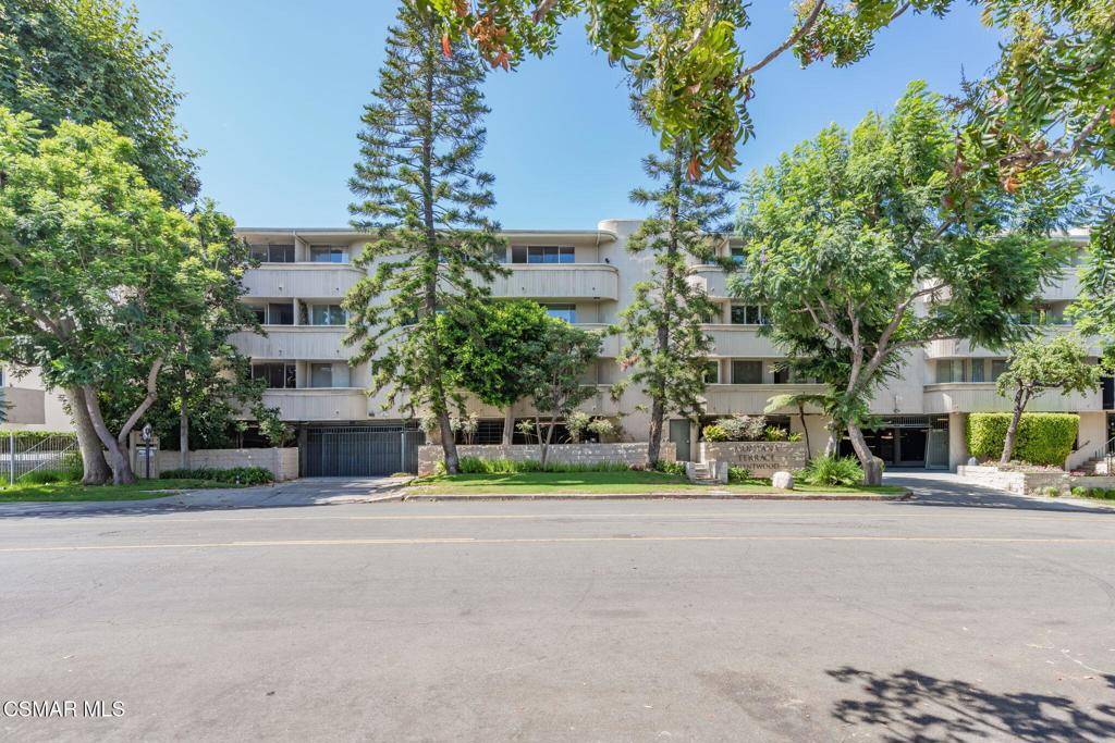 Los Angeles, CA 90049,11645 Montana AVE #318