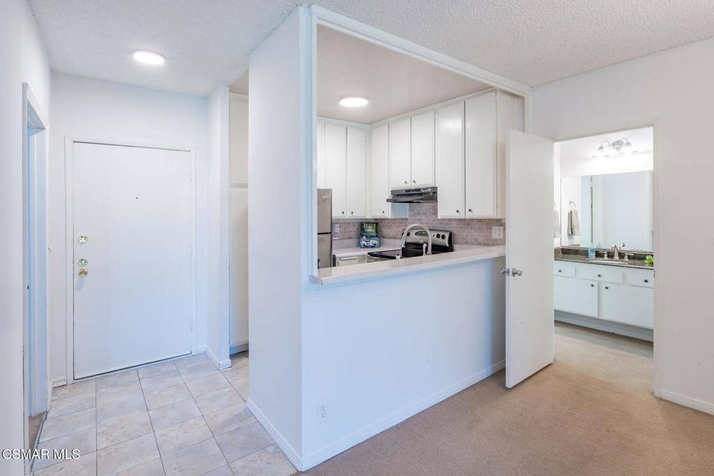 Los Angeles, CA 90049,11645 Montana AVE #318