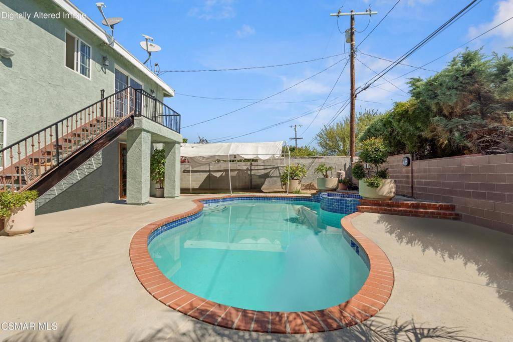 Granada Hills, CA 91344,11138 Collett AVE