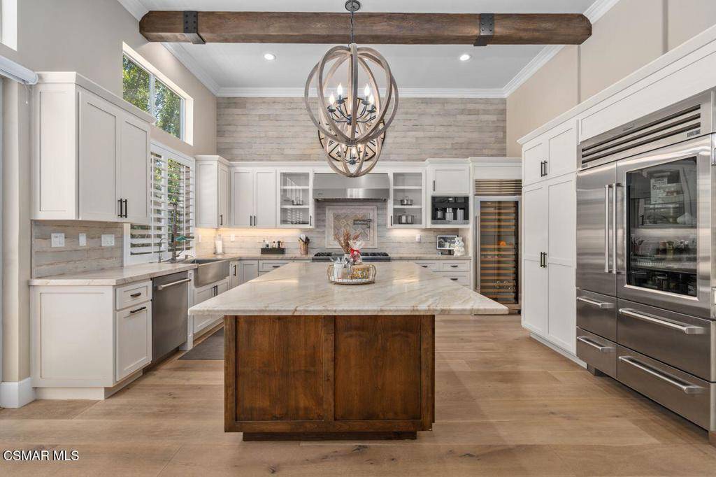 Thousand Oaks, CA 91362,2427 Springbrook ST
