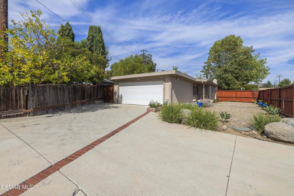 Thousand Oaks, CA 91360,865 Hillcrest DR