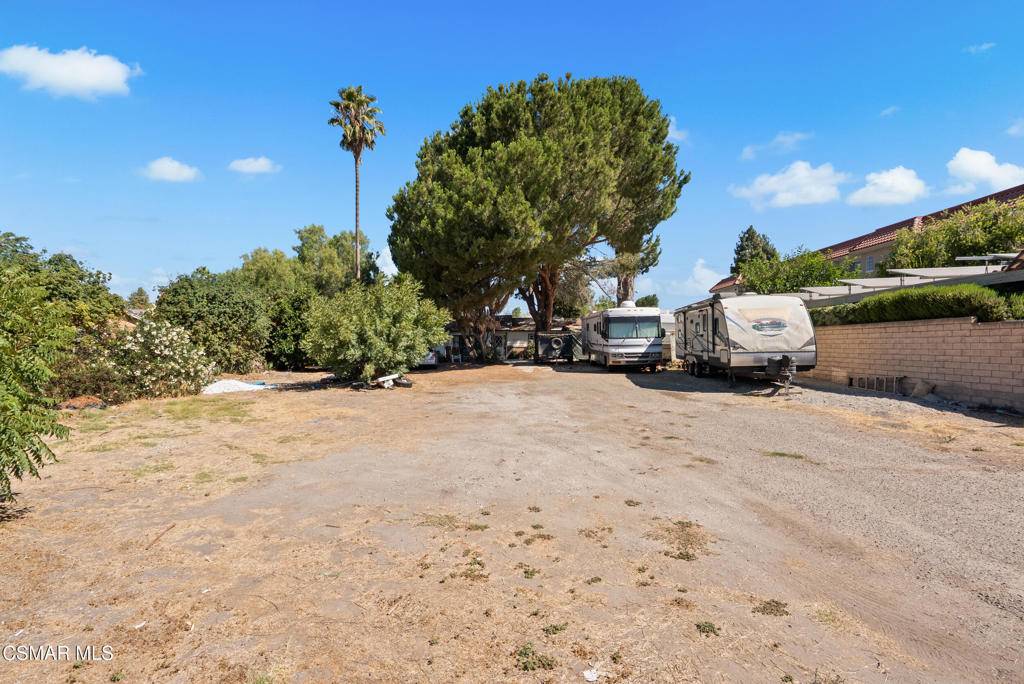 Simi Valley, CA 93065,1391 Patricia AVE