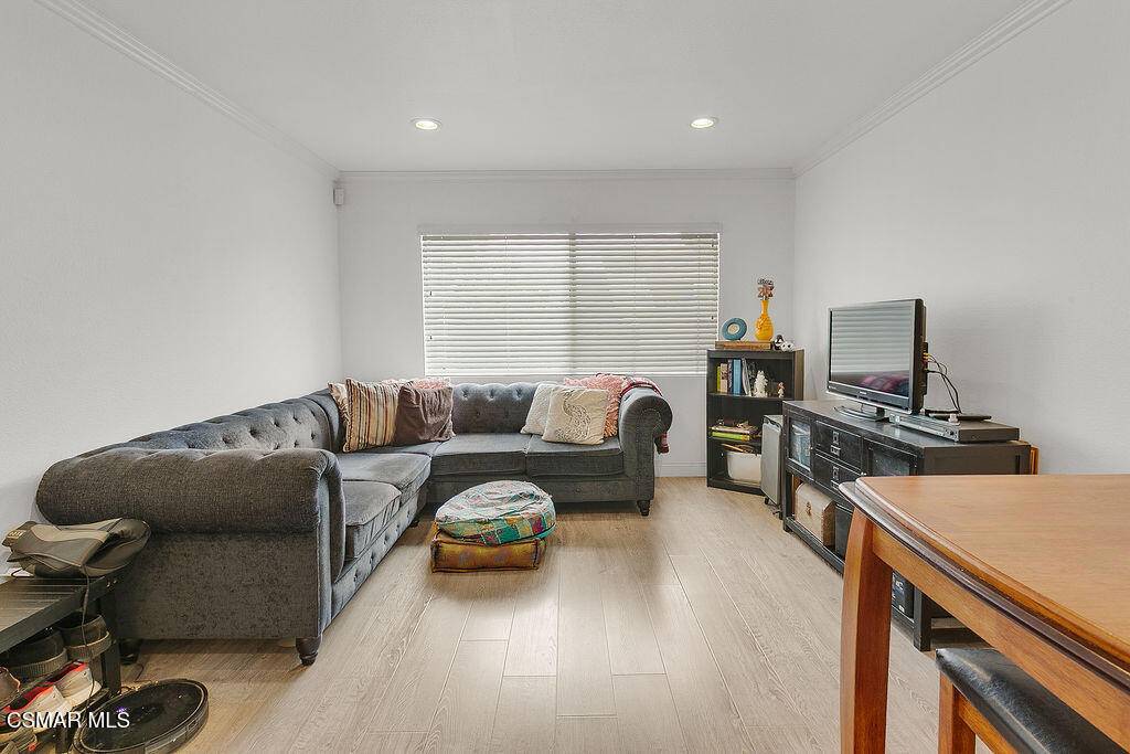 Thousand Oaks, CA 91362,1340 E Hillcrest DR #8