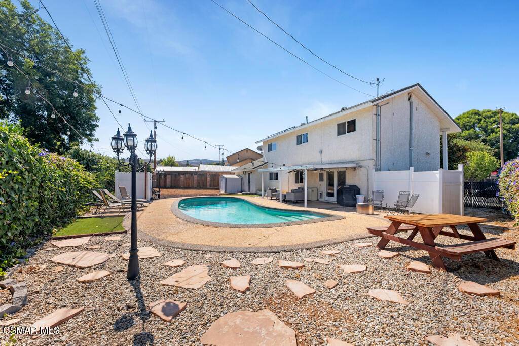 Simi Valley, CA 93065,958 Breton ST