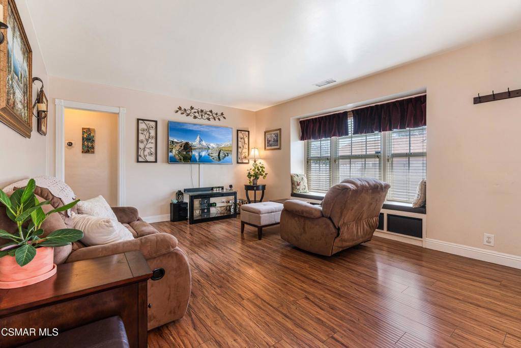 Glendora, CA 91741,160 N Barranca AVE