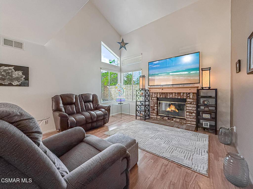 Simi Valley, CA 93065,1459 Clayton WAY #4