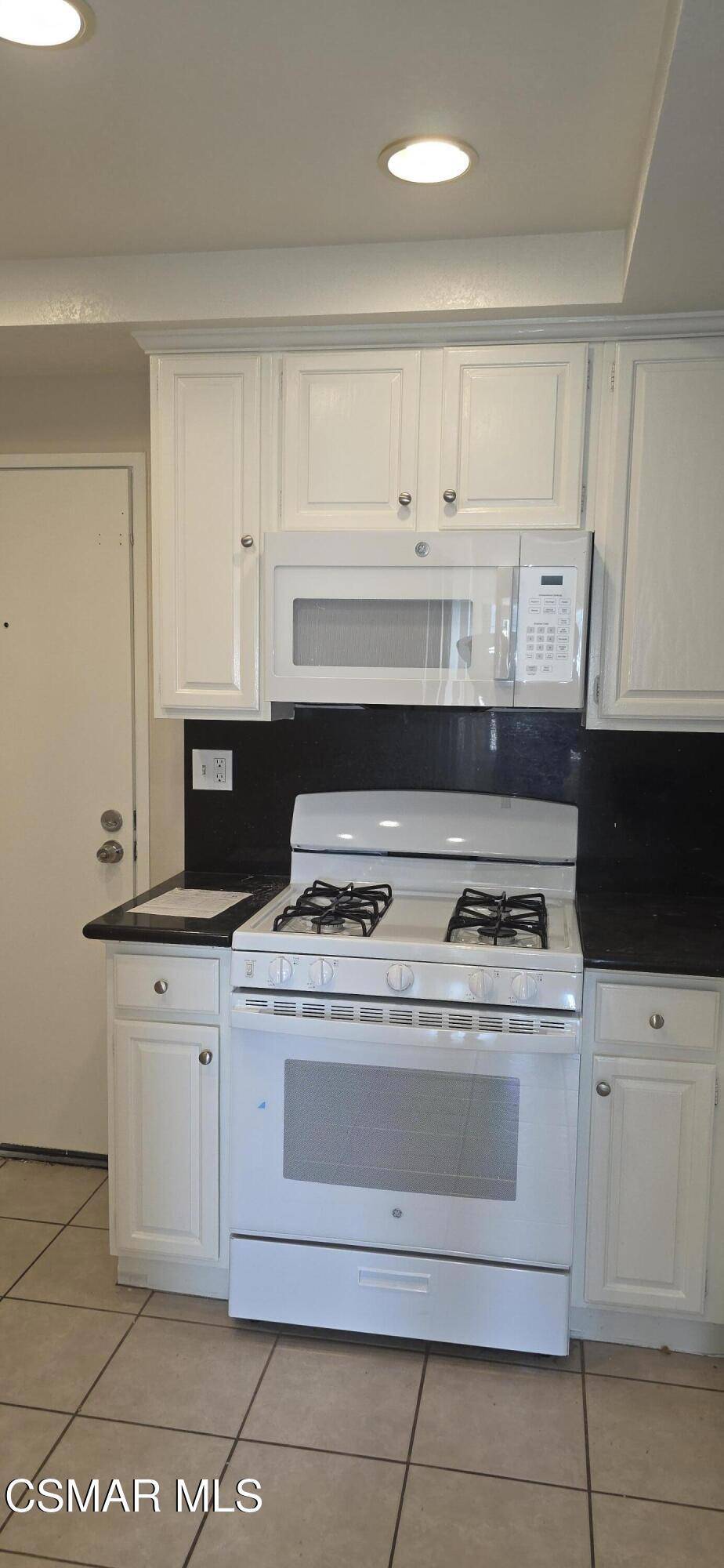 Simi Valley, CA 93065,402 Country Club D DR #D