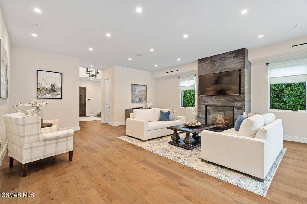 Studio City, CA 91604,12727 Landale ST