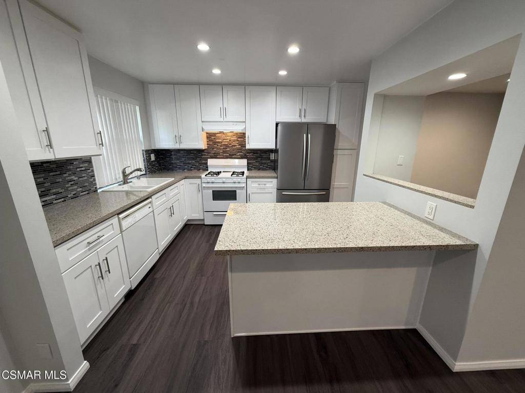 Westlake Village, CA 91361,31505 Lindero Canyon RD #9