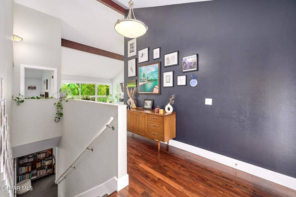 Oak Park, CA 91377,614 Calle Mirador
