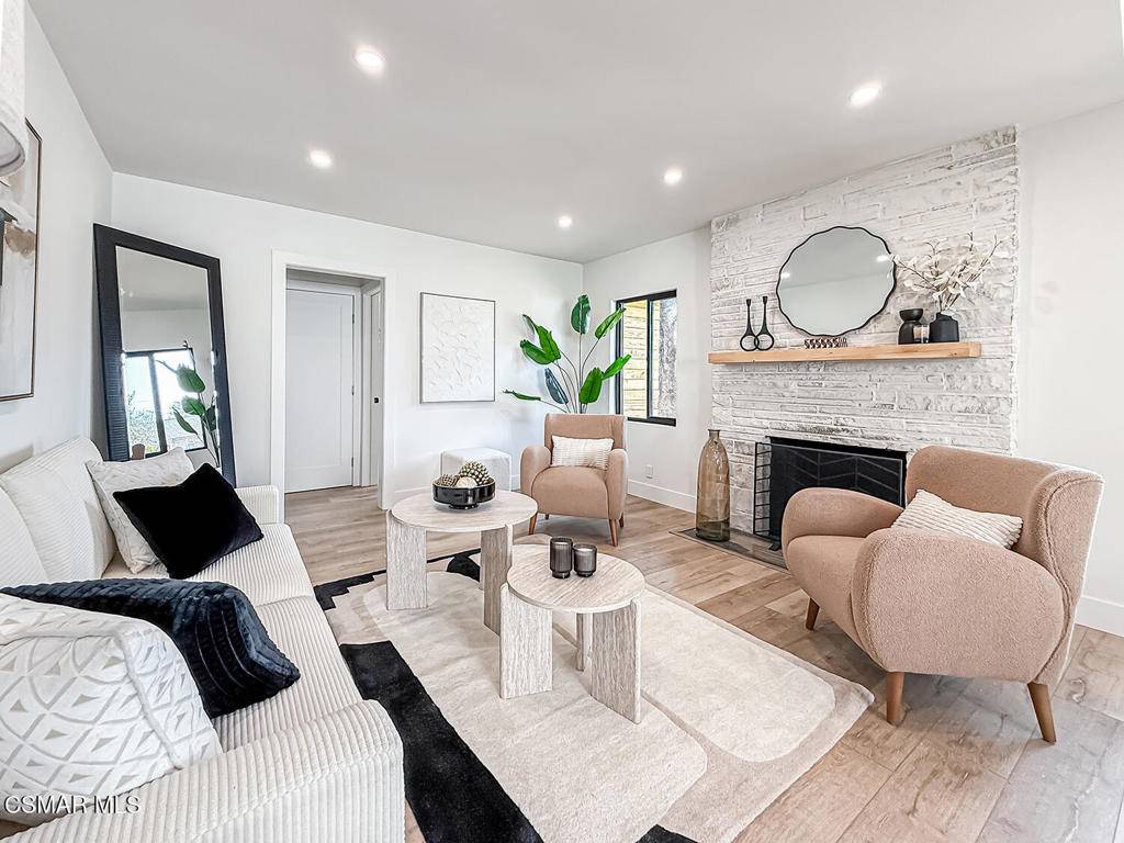 Lake Balboa, CA 91406,7530 Gaviota AVE