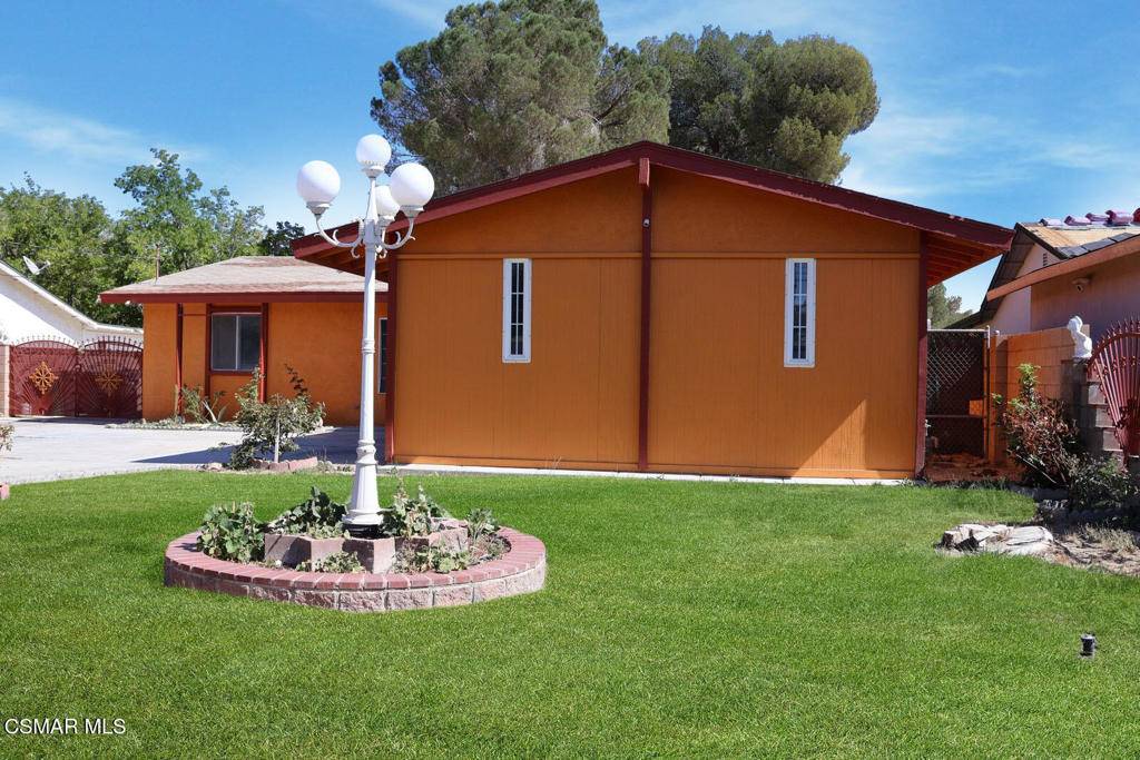 Lancaster, CA 93534,43236 W 20th ST W