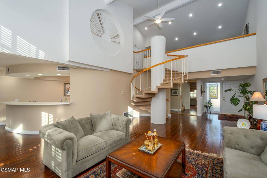 Thousand Oaks, CA 91360,809 Shadow Lake DR