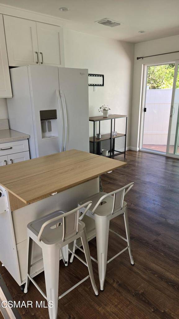 West Hills, CA 91307,6619 Daryn DR #1/2