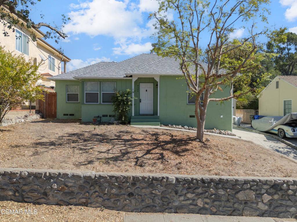 Montrose, CA 91020,4326 Briggs AVE