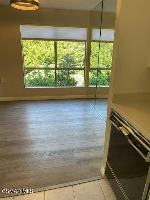 Thousand Oaks, CA 91360,286 Oakleaf DR #23