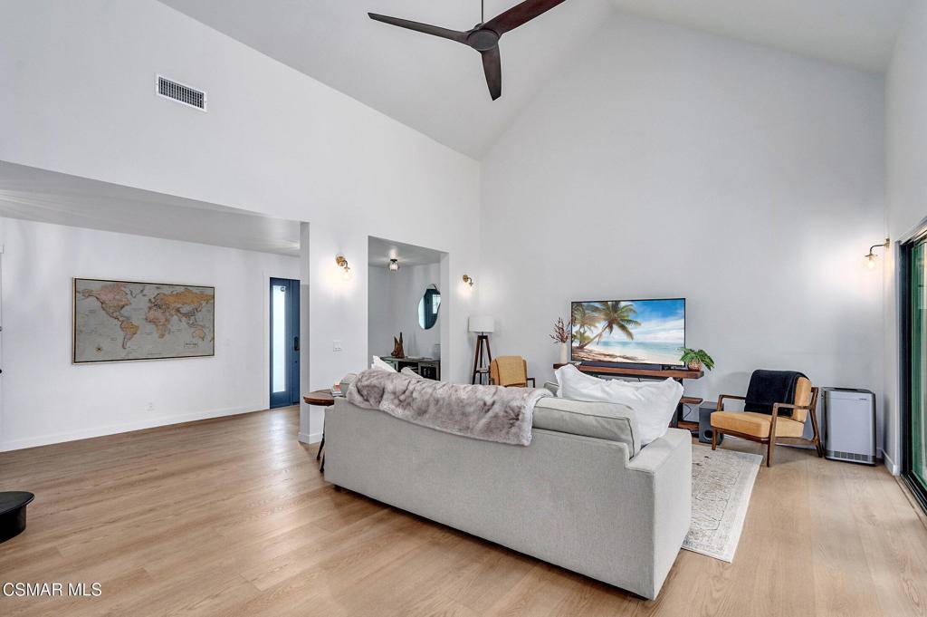 Mar Vista, CA 90066,11523 Vienna WAY