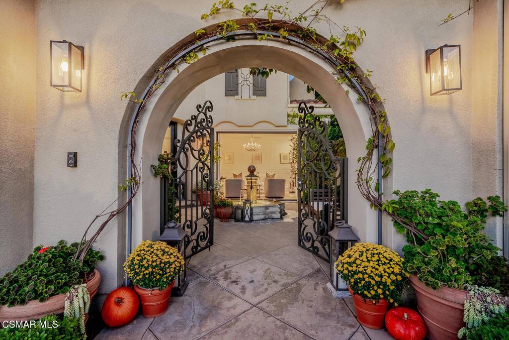 Thousand Oaks, CA 91362,3374 Country Home CT