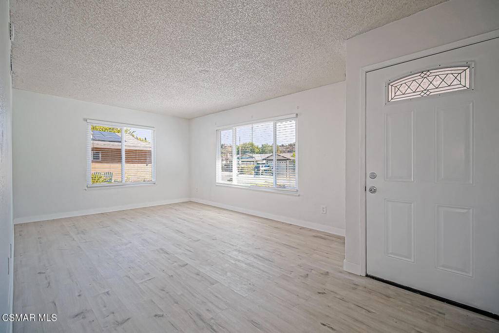 Valencia, CA 91354,22949 Sycamore Creek DR