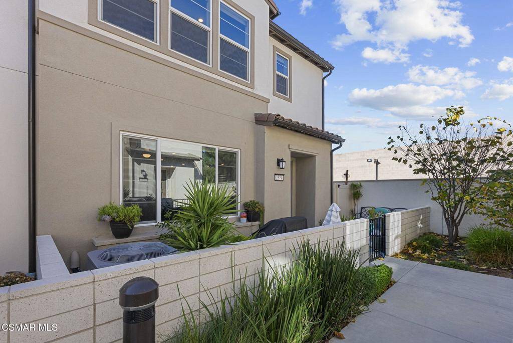 Simi Valley, CA 93065,2579 Little Rock LN