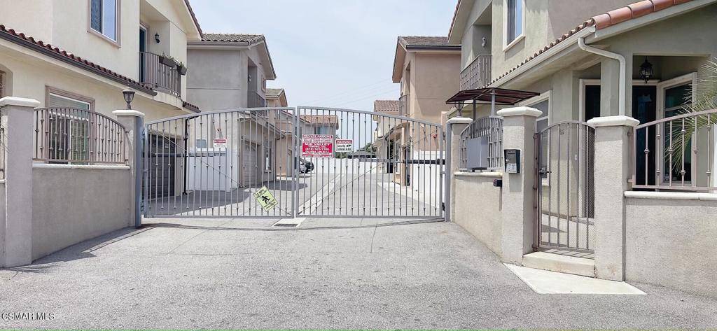 North Hollywood, CA 91605,7608 W Ani WAY