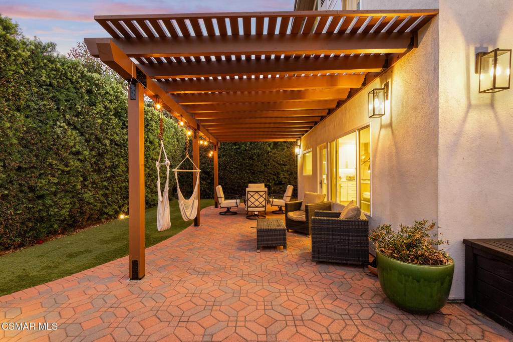 Westlake Village, CA 91361,1534 Devonshire AVE