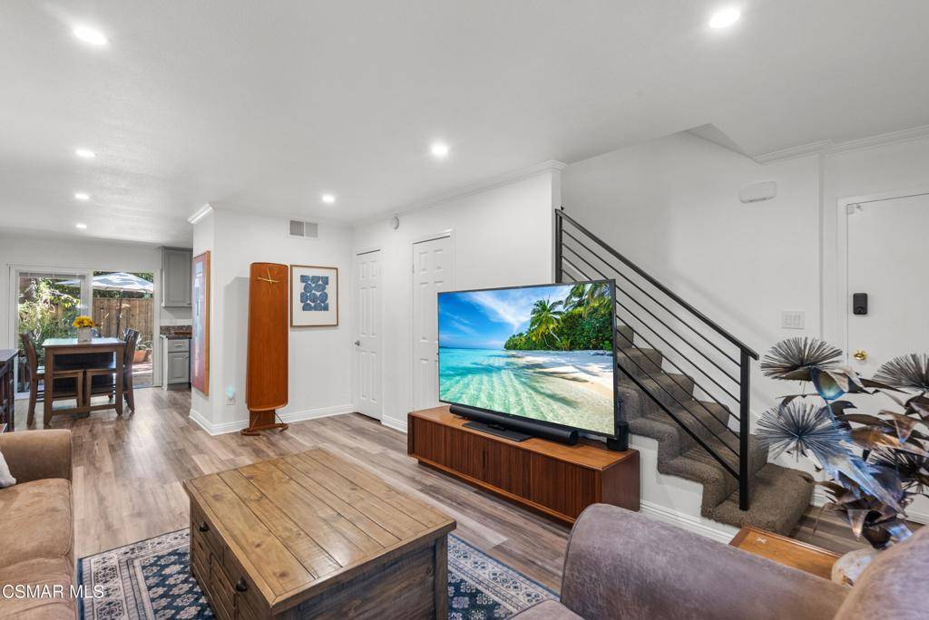 Agoura Hills, CA 91301,30535 Canwood ST #R58