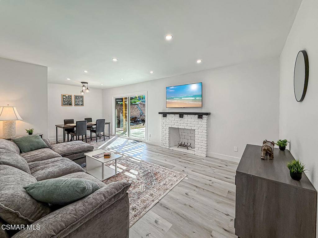 West Hills, CA 91304,7729 Sedan AVE