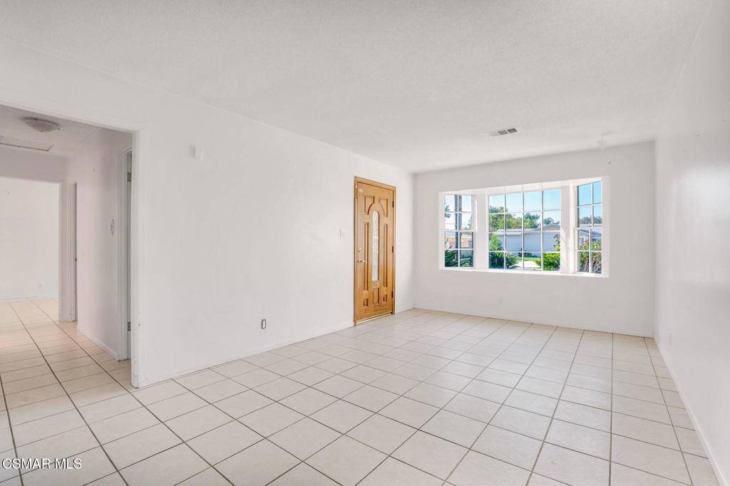 Simi Valley, CA 93065,1530 Pride ST