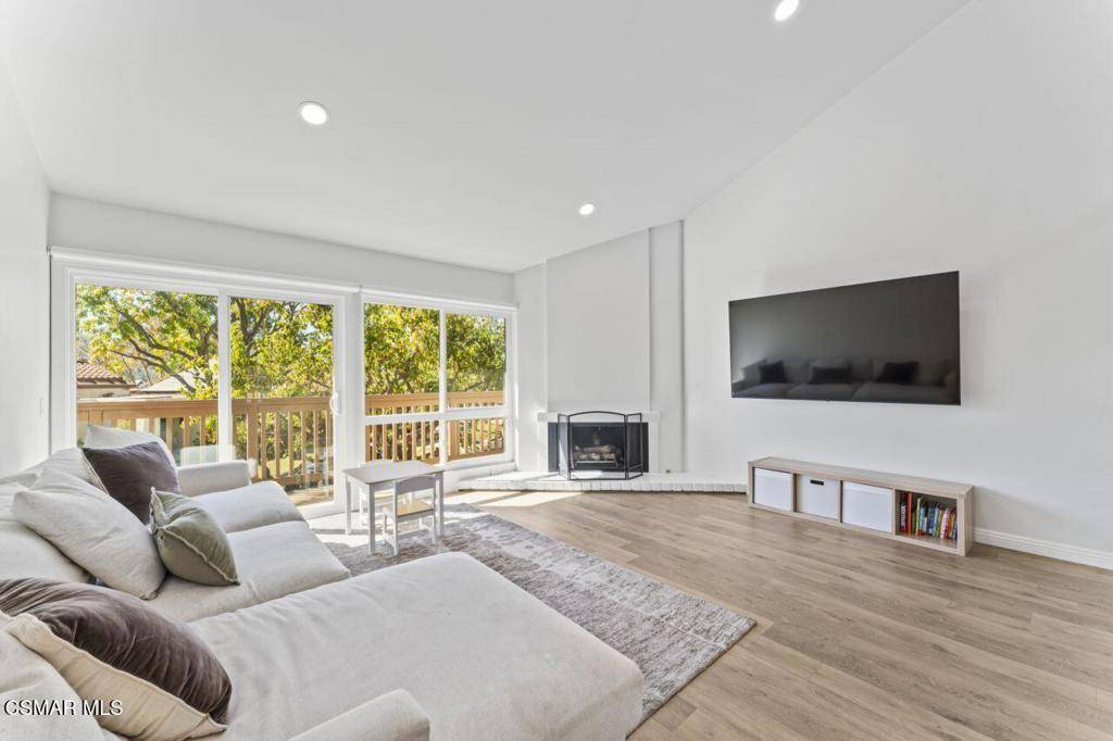 Thousand Oaks, CA 91360,559 Racquet Club LN