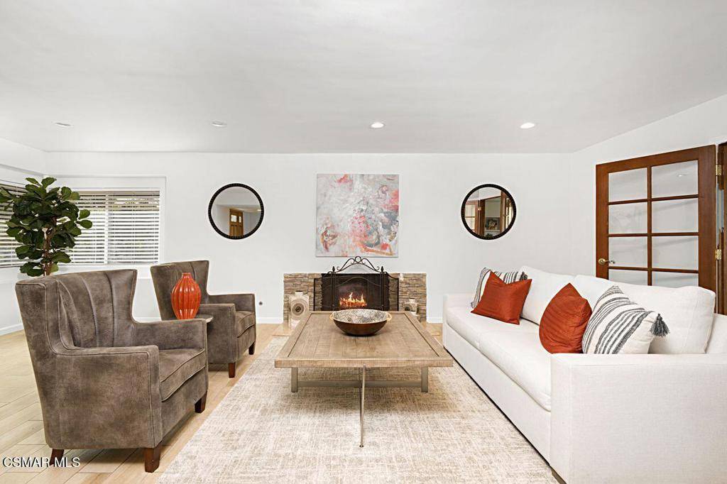 Thousand Oaks, CA 91362,1811 El Monte DR