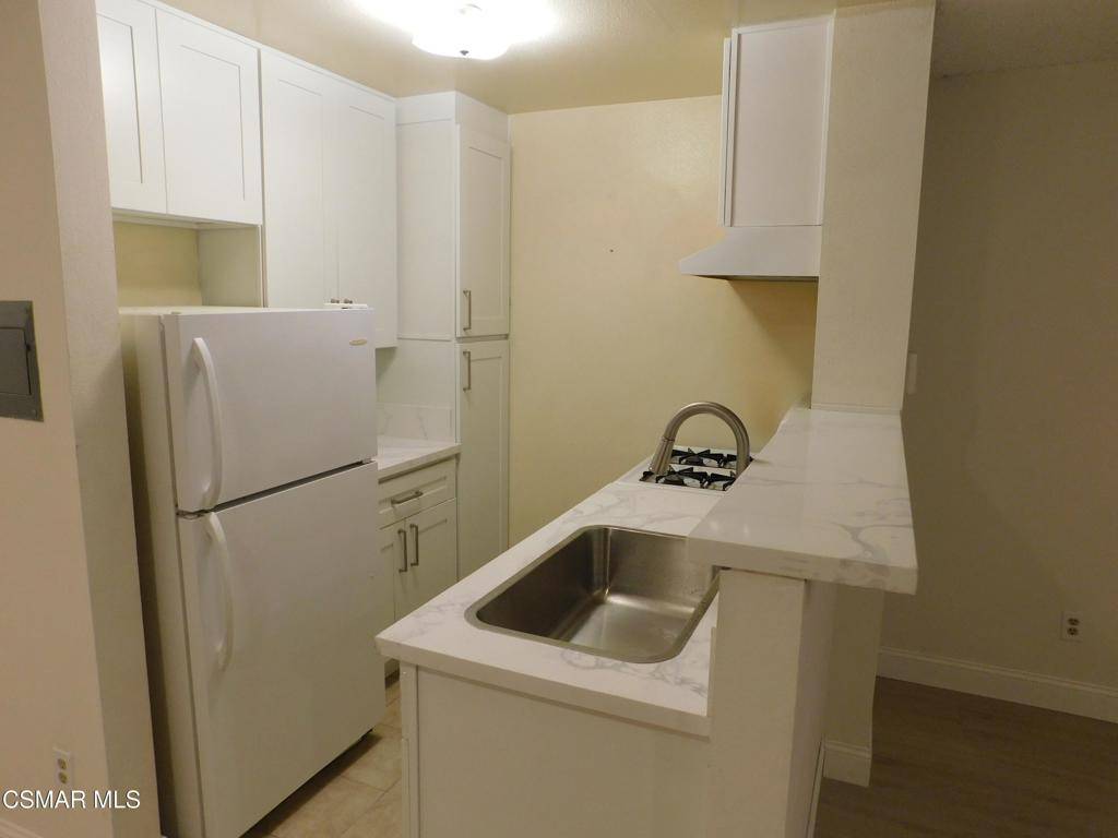 North Hollywood, CA 91606,6213 Whitsett AVE