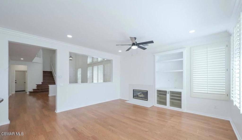 Thousand Oaks, CA 91362,3064 Ferncrest PL