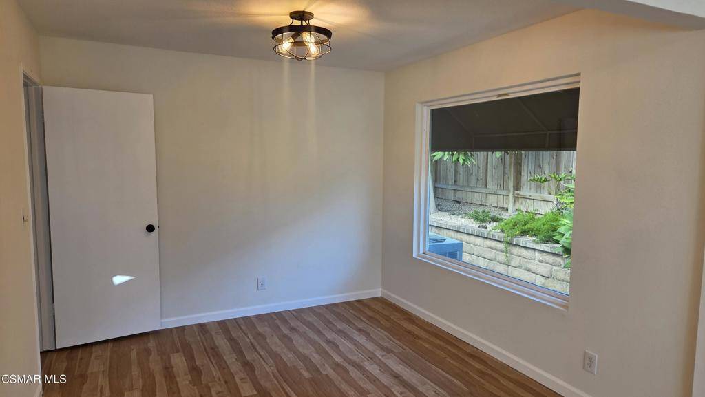 Thousand Oaks, CA 91362,1825 Sweet Briar PL