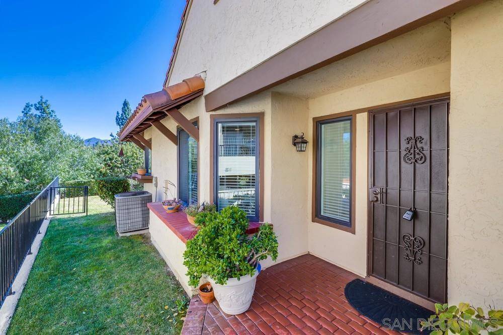 San Diego, CA 92128,17633 Devereux Road