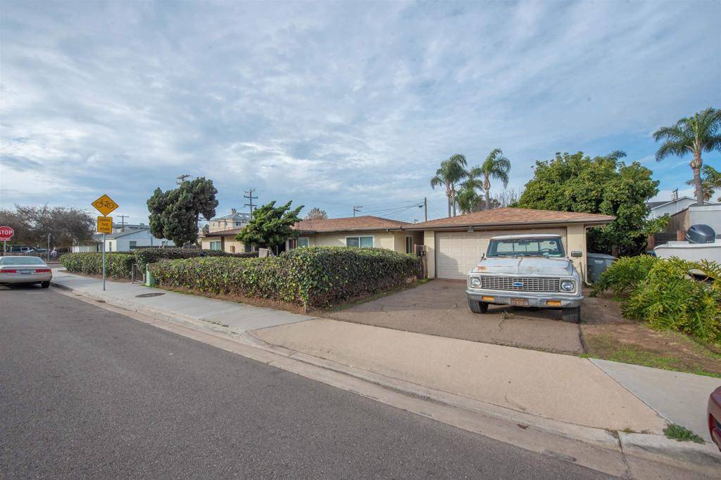 Imperial Beach, CA 91932,306 308 Elm Ave