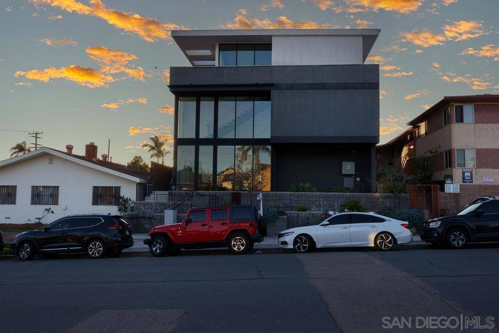San Diego, CA 92104,4110 Louisiana St