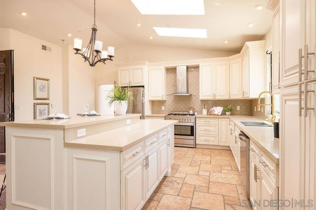 Bonita, CA 91902,4096 Old Orchard Lane