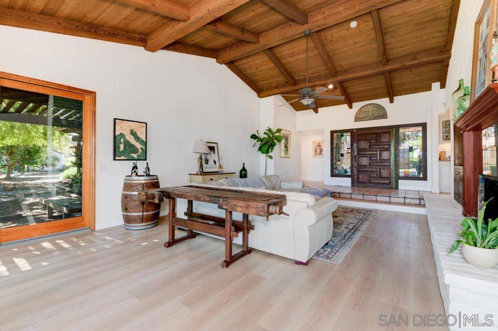 Fallbrook, CA 92028,4067 Ladera Vista
