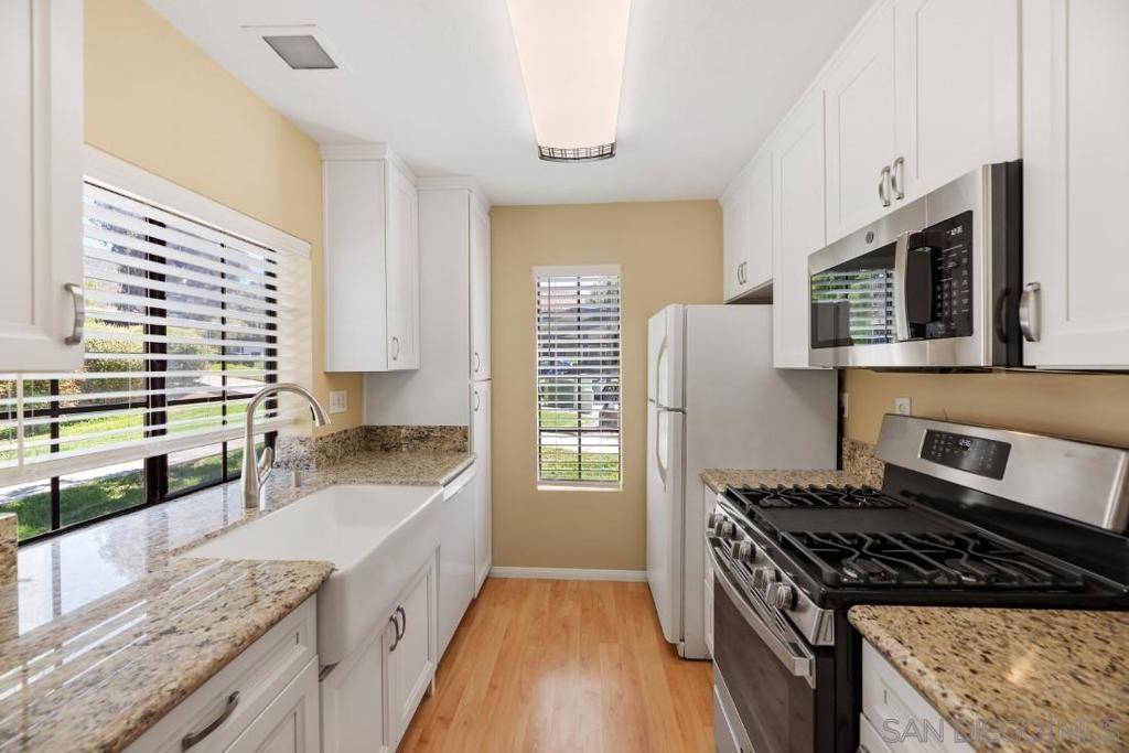 San Diego, CA 92128,13228 WIMBERLY SQ #189