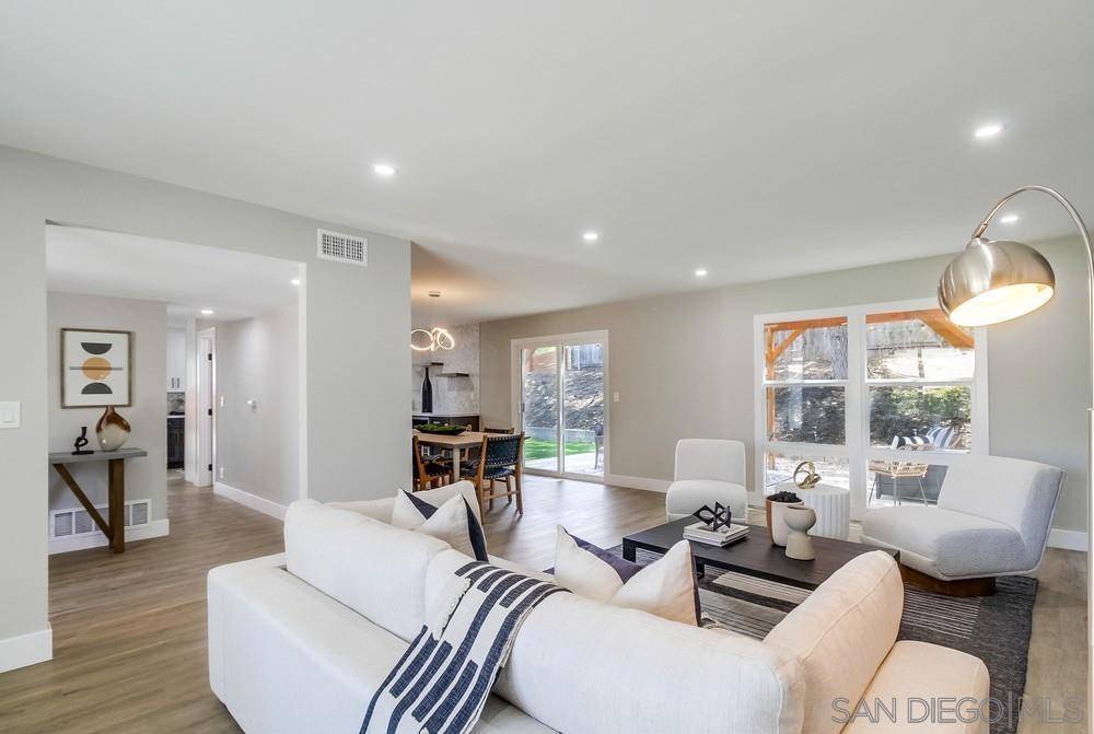 San Diego, CA 92123,8281 Kaplan Dr