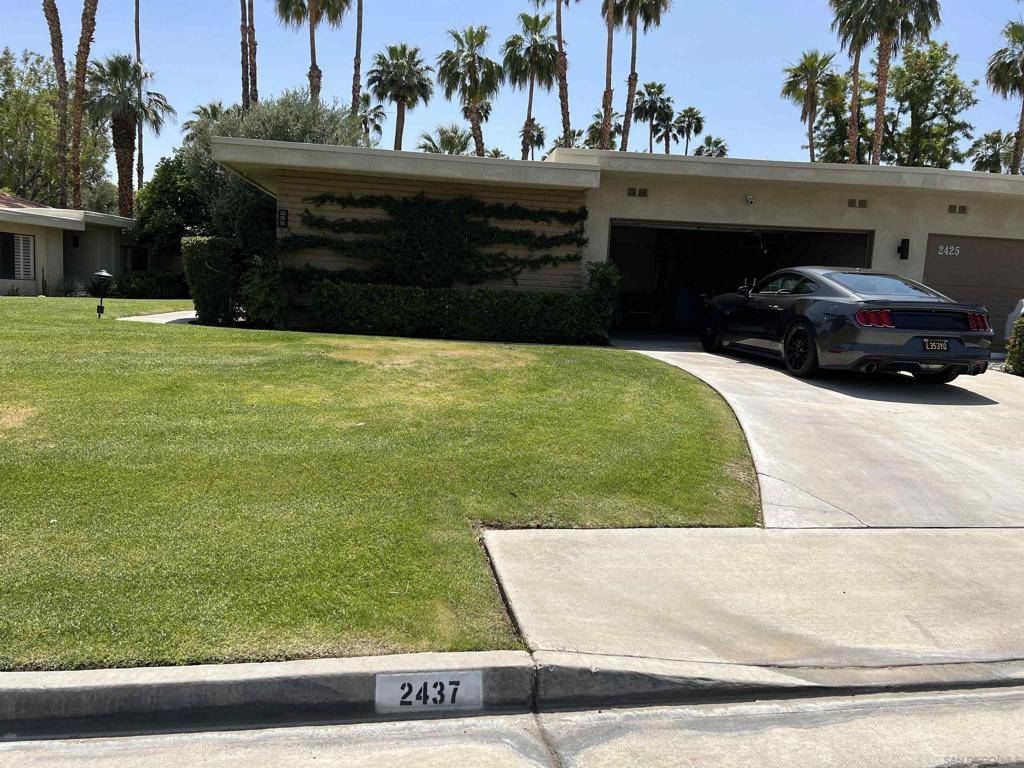 Palm Springs, CA 92264,2437 Silver Oak Cir