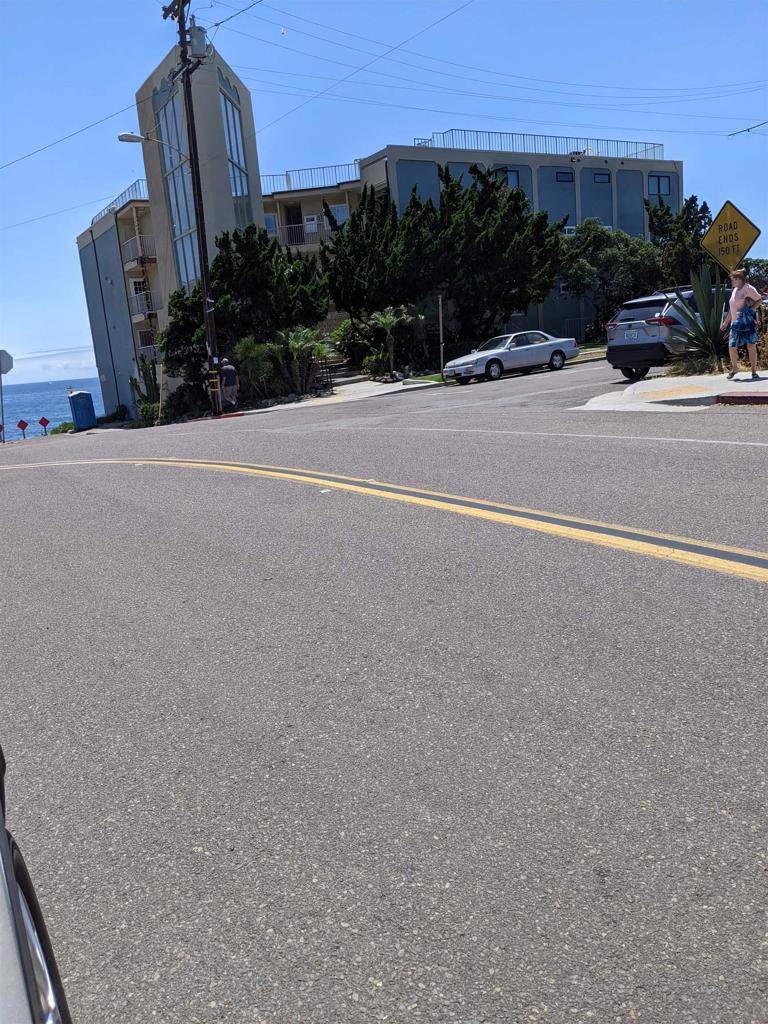 San Diego, CA 92107,4909 Orchard Ave #101
