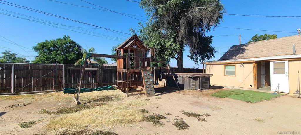 Perris, CA 92570,602 S C St
