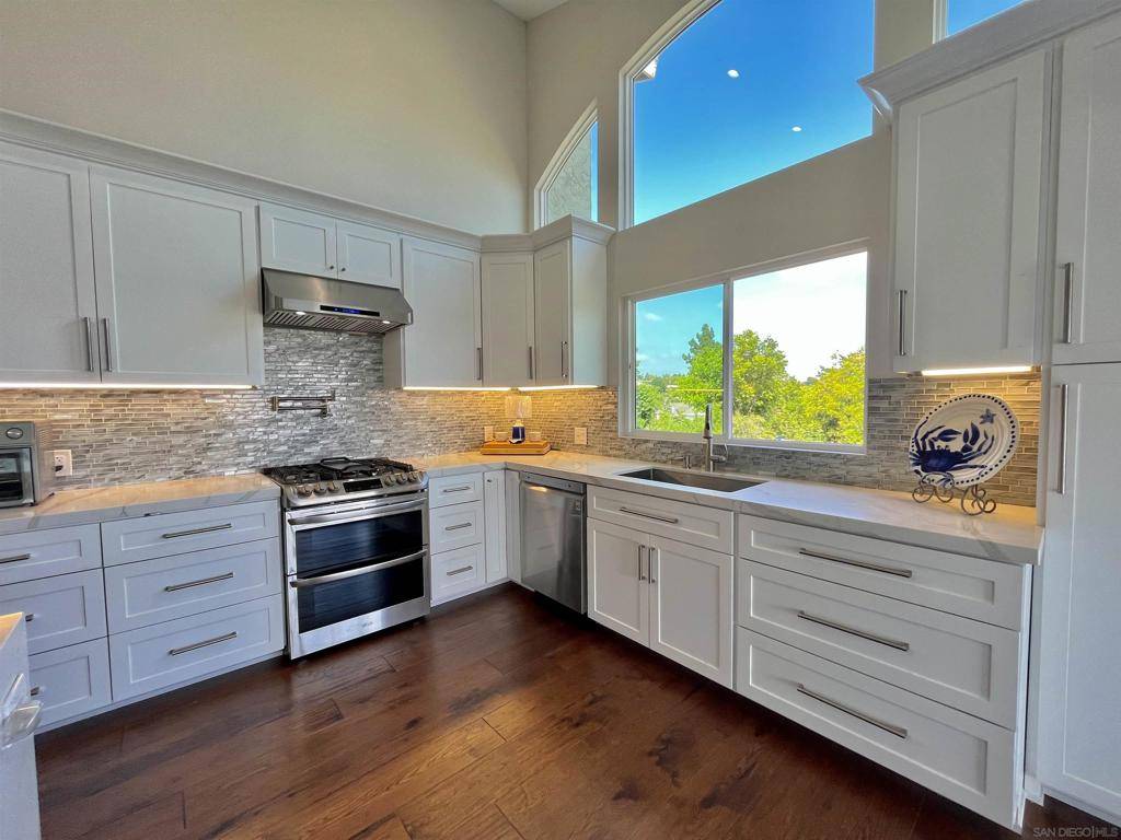 La Mesa, CA 91941,10133 Cliffwood Dr