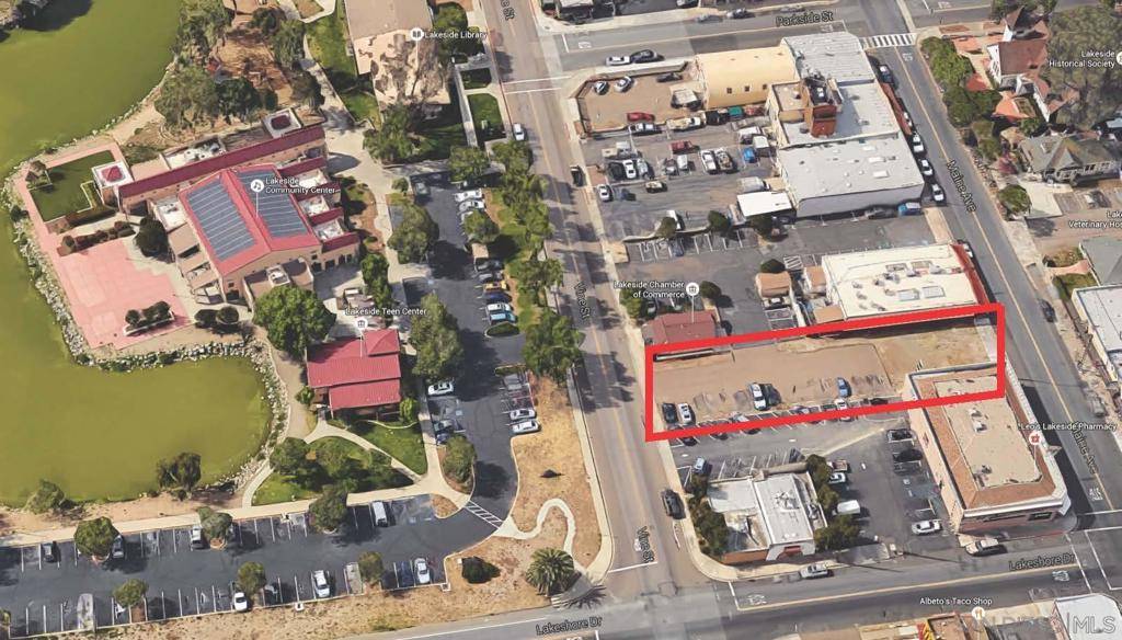 Lakeside, CA 92040,9924 Vine Street