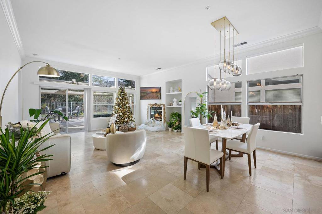 Escondido, CA 92027,2384 Fallbrook Pl