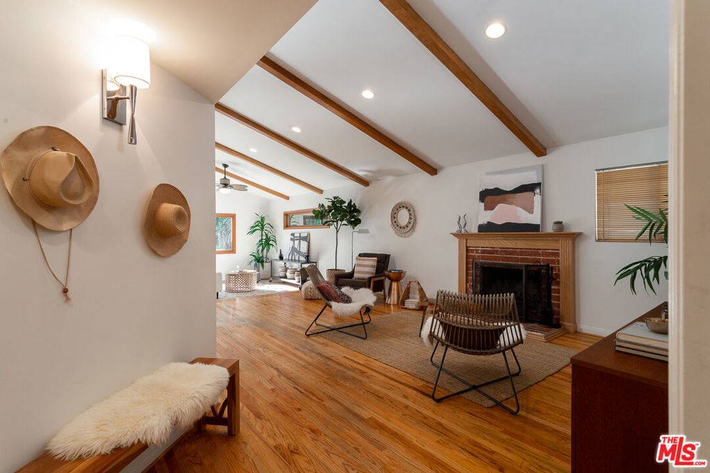 North Hills, CA 91343,16046 Bahama ST