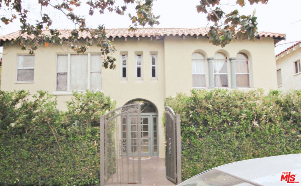 Los Angeles, CA 90019,1269 S Citrus AVE #8
